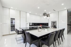 10242 NW 75th Terrace, Doral, FL 33178, Sold 01/18/22