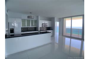 4775 Collins Ave, Miami Beach, FL 33140, Sold 01/18/22
