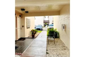 950 SW 104th Ct, Miami, FL 33174, Sold 08/02/21
