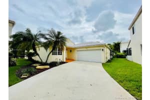 9564 NW 8th Cir, Plantation, FL 33324, Sold 08/06/21