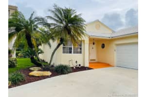 9564 NW 8th Cir, Plantation, FL 33324, Sold 08/06/21