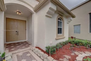 7542 Downwinds Ln, Lake Worth, FL 33467, Sold 10/22/21