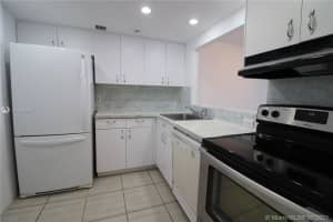 401 Ocean Dr, Miami Beach, FL 33139, Sold 07/28/21