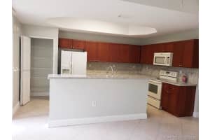 10670 SW 8th St, Pembroke Pines, FL 33025, Sold 08/11/21