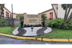 8889 Fontainebleau Blvd, Miami, FL 33172, Sold 01/27/22