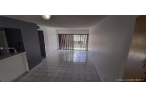 8889 Fontainebleau Blvd, Miami, FL 33172, Sold 01/27/22