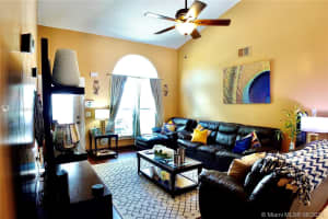 8643 SW 14th Ct, Pembroke Pines, FL 33025, Sold 08/09/21