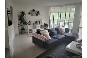 3301 N Country Club Dr, Miami, FL 33180, Sold 08/11/21