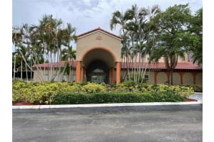 333 SW 86th Ave, Pembroke Pines, FL 33025, Sold 10/19/21