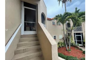 301 SW 86th Ave, Pembroke Pines, FL 33025, Sold 08/31/21