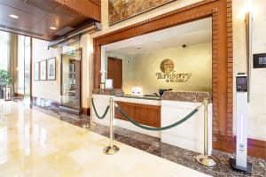 19501 W Country Club Dr, Aventura, FL 33180, Sold 10/04/21