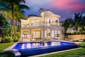 3916 Island Estates Dr, Miami, FL 33160, Sold 11/15/21