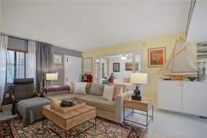 8035 SW 107th Ave, Miami, FL 33173, Sold 08/20/21