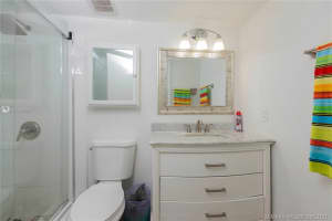 10399 N Kendall Dr, Miami, FL 33176, Sold 09/03/21