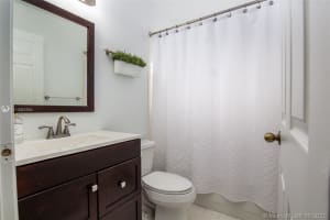 15831 SW 85th Ln, Miami, FL 33193, Sold 08/31/21