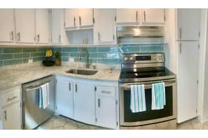 3301 N Country Club Dr, Miami, FL 33180, Sold 01/25/22