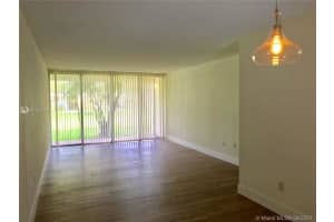 9240 Fontainebleau Blvd, Miami, FL 33172, Sold 08/25/21