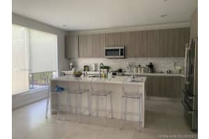 10342 NW 67th Terrace, Doral, FL 33178, Sold 01/14/22