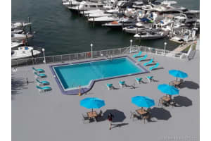 7904 West Dr #1, North Bay Village, FL 33141, Sold 09/10/21