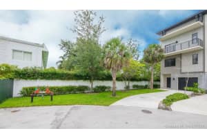 556 SE 1st Cir, Pompano Beach, FL 33060, Sold 09/03/21