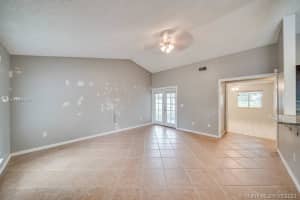 8619 SW 14th St, Pembroke Pines, FL 33025, Sold 10/15/21