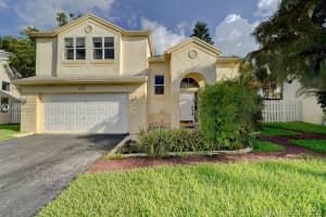 10931 SW 10th Pl, Davie, FL 33324, Sold 08/06/21