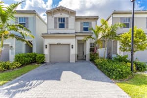 4724 NW 48th Terrace, Tamarac, FL 33319, Sold 08/16/21