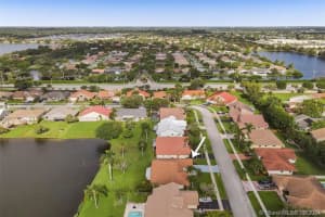 9850 N Oak Knoll Cir, Davie, FL 33324, Sold 08/19/21