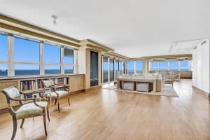 3 Grove Isle Dr, Coconut Grove, FL 33133, Sold 05/16/22