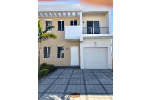 7234 NW 103rd Path, Doral, FL 33178, Sold 09/27/21