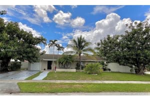 19954 NW 60th Ct, Hialeah, FL 33015, Sold 08/18/21