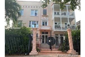 642 Michigan Ave, Miami Beach, FL 33139, Sold 10/13/21