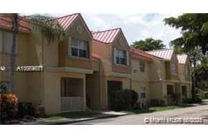 18314 NW 68th Ave, Hialeah, FL 33015, Sold 11/05/21