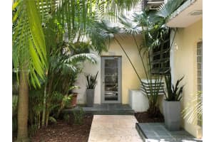 740 10th St, Miami Beach, FL 33139, Sold 10/18/21