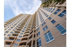 19501 W Country Club Dr, Aventura, FL 33180, Sold 08/05/21