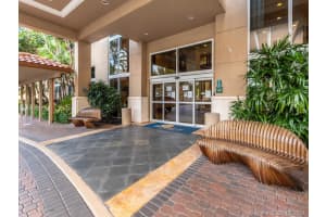 19501 W Country Club Dr, Aventura, FL 33180, Sold 08/05/21