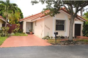 11446 SW 74th St, Miami, FL 33173, Sold 09/09/21