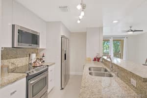 18336 NW 68th Ave, Hialeah, FL 33015, Sold 08/13/21