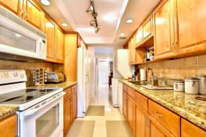 1901 Brickell Ave APT B408, Miami, FL 33129, Sold 03/22/22