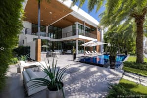2542 Aqua Vista Blvd, Fort Lauderdale, FL 33301, Sold 11/19/21