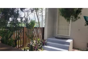 10296 NW 9th St Cir, Miami, FL 33172, Sold 09/17/21