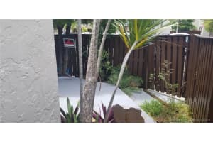 10296 NW 9th St Cir, Miami, FL 33172, Sold 09/17/21