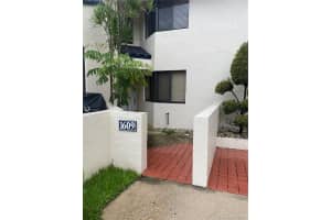 1609 NW 81st Way, Plantation, FL 33322, Sold 08/31/21