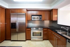 3 Grove Isle Dr C606, Miami, FL 33133, Sold 09/30/21