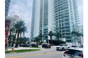 1331 Brickell Bay Dr #1402, Miami, FL 33131, Sold 09/10/21