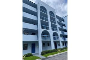 9440 Fontainebleau Blvd, Miami, FL 33172, Sold 08/09/21