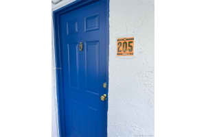 9440 Fontainebleau Blvd, Miami, FL 33172, Sold 08/09/21