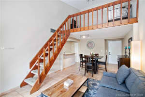 10241 NW 9th St Cir, Miami, FL 33172, Sold 08/13/21