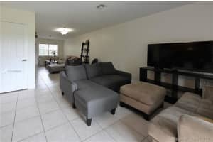 8436 NW 40th Ct, Sunrise, FL 33351, Sold 09/01/21