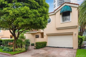 20809 NE 37th Pl, Miami, FL 33180, Sold 09/10/21